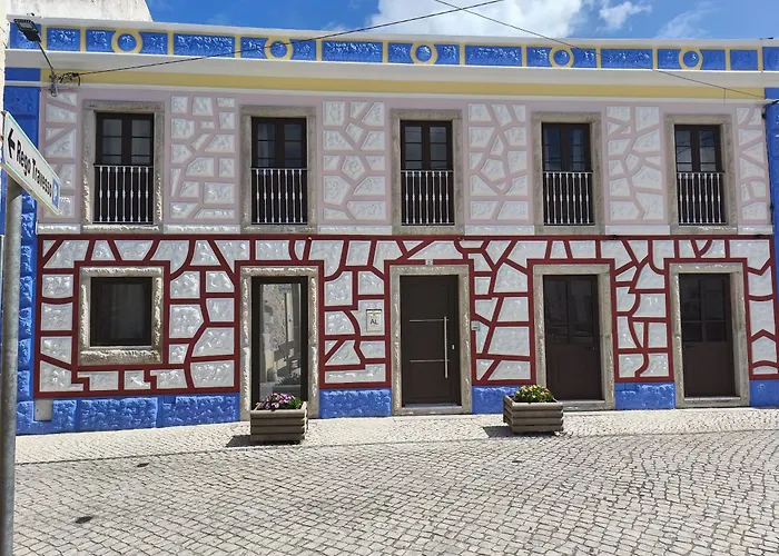 Casa Da Praca I Amoreira (Leiria)