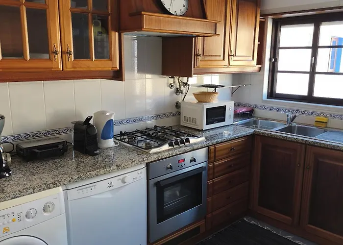 Casa Da Praca I Amoreira (Leiria)