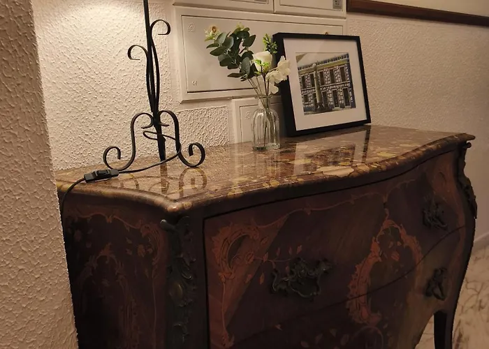 Casa Da Praca I Amoreira (Leiria)